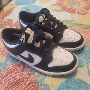 NIKE JORDANS DUNK LOW BLACK/WHITE YOUTH SNEAKERS